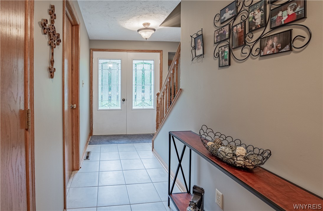 3264 Beechwood Circle Niagara, NY 14304 - Photo 14 of 48