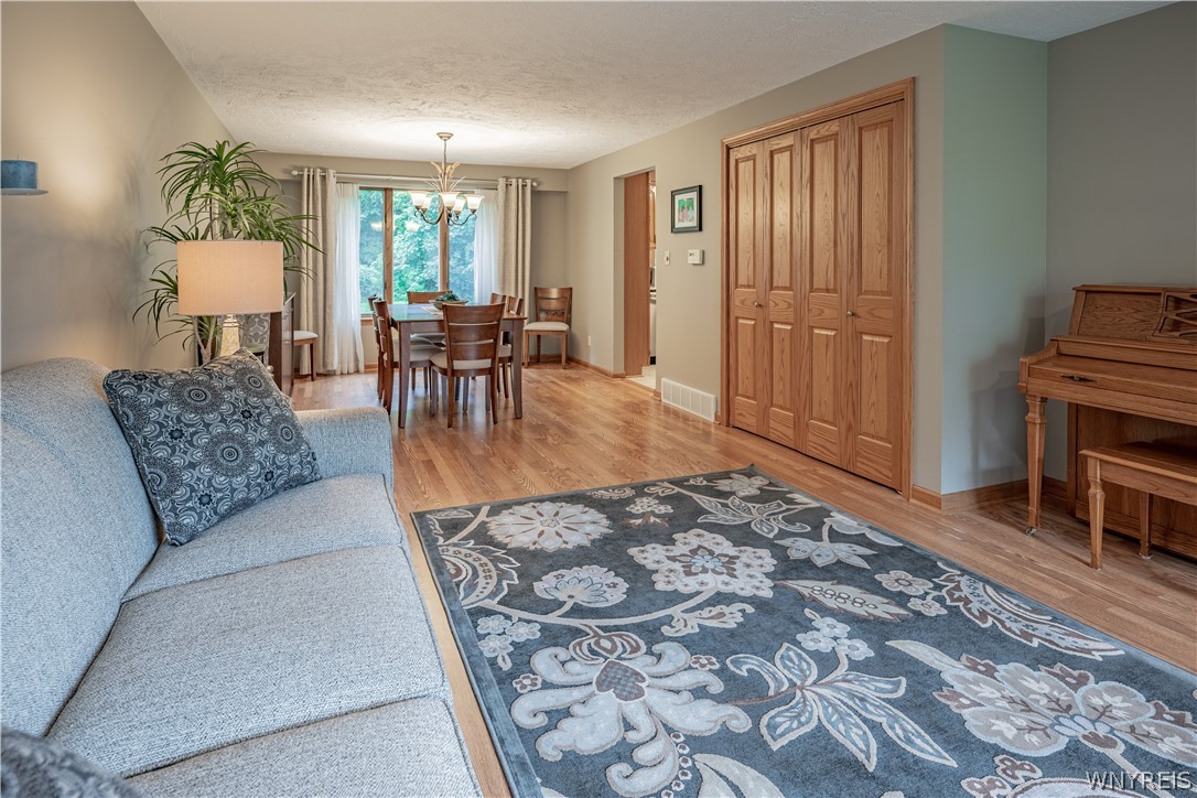 3264 Beechwood Circle Niagara, NY 14304 - Photo 17 of 48