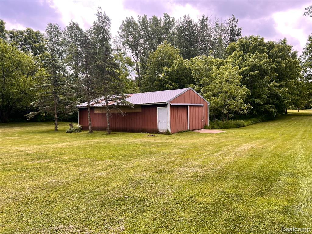 2817 West Brown Road Millington, MI 48746 - Photo 31 of 43 Gallery Image 31