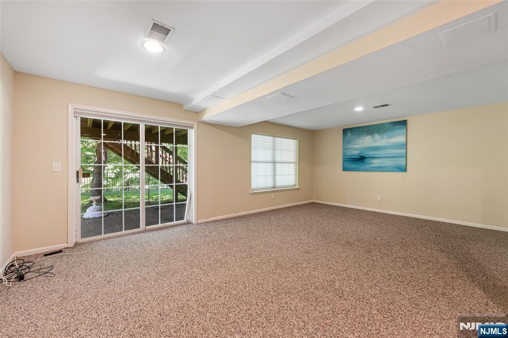 416 Green Mountain Road Mahwah, NJ 07430 - Photo 22 of 30