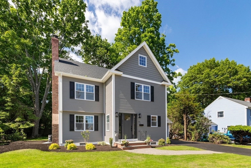 71 Converse Street Wakefield, MA 01880 - Photo 4 of 38