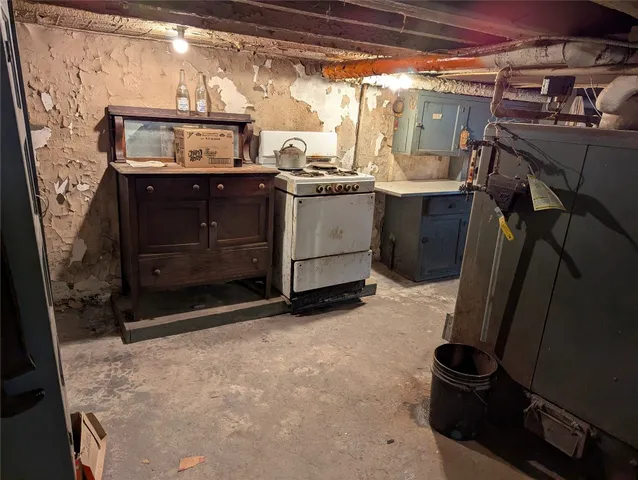 $140,000 | 1201 Watson Boulevard, Endicott, NY 13760