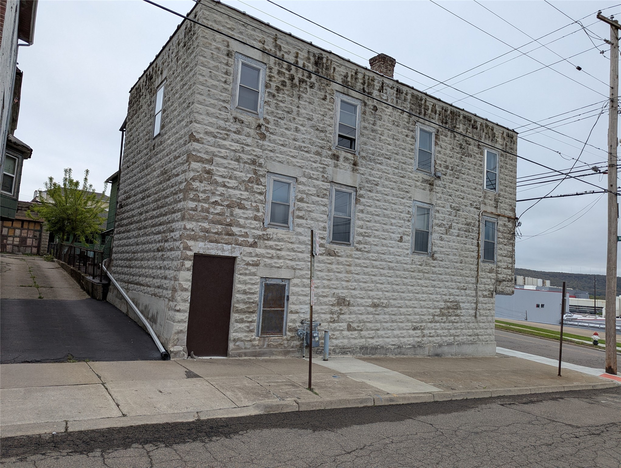 1201 Watson Boulevard Endicott, NY 13760 - Photo 2 of 33