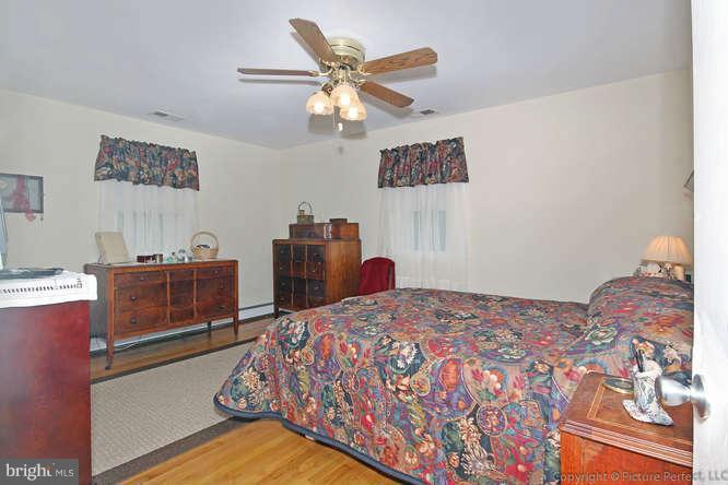 13318 Old Annapolis Road Mount Airy, MD 21771 - Photo 13 of 30 Bedroom (Master)