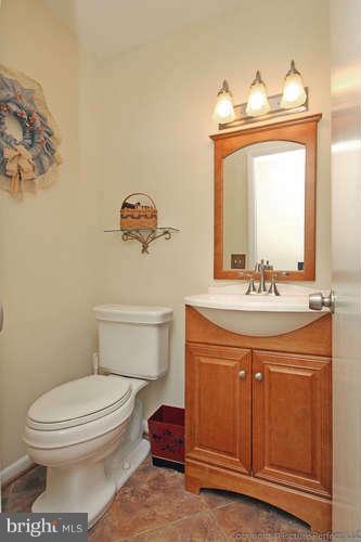 13318 Old Annapolis Road Mount Airy, MD 21771 - Photo 22 of 30 Bath