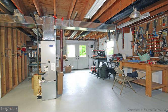 13318 Old Annapolis Road Mount Airy, MD 21771 - Photo 23 of 30 Interior (General)