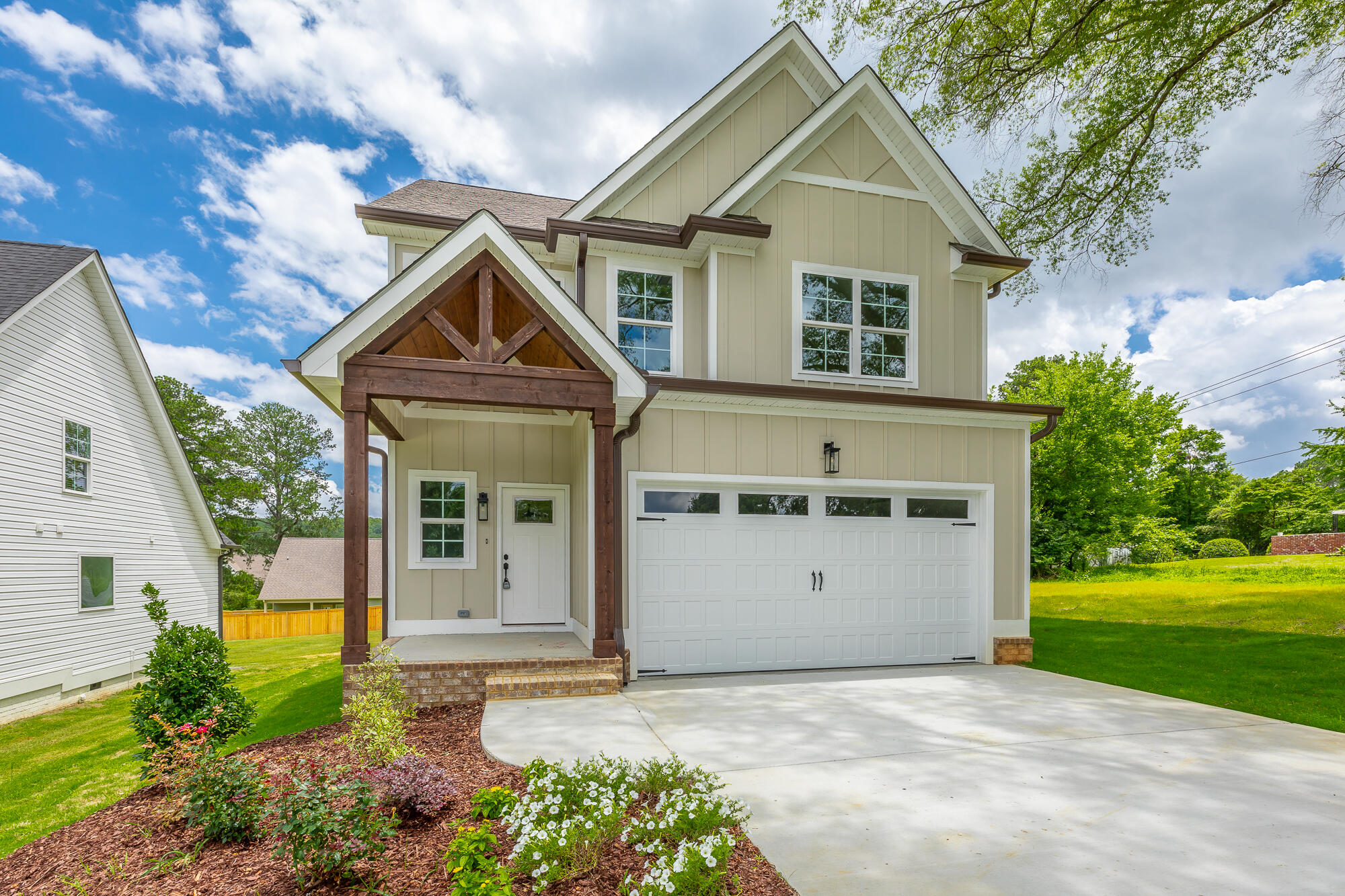 5008 Swan Road HD-55