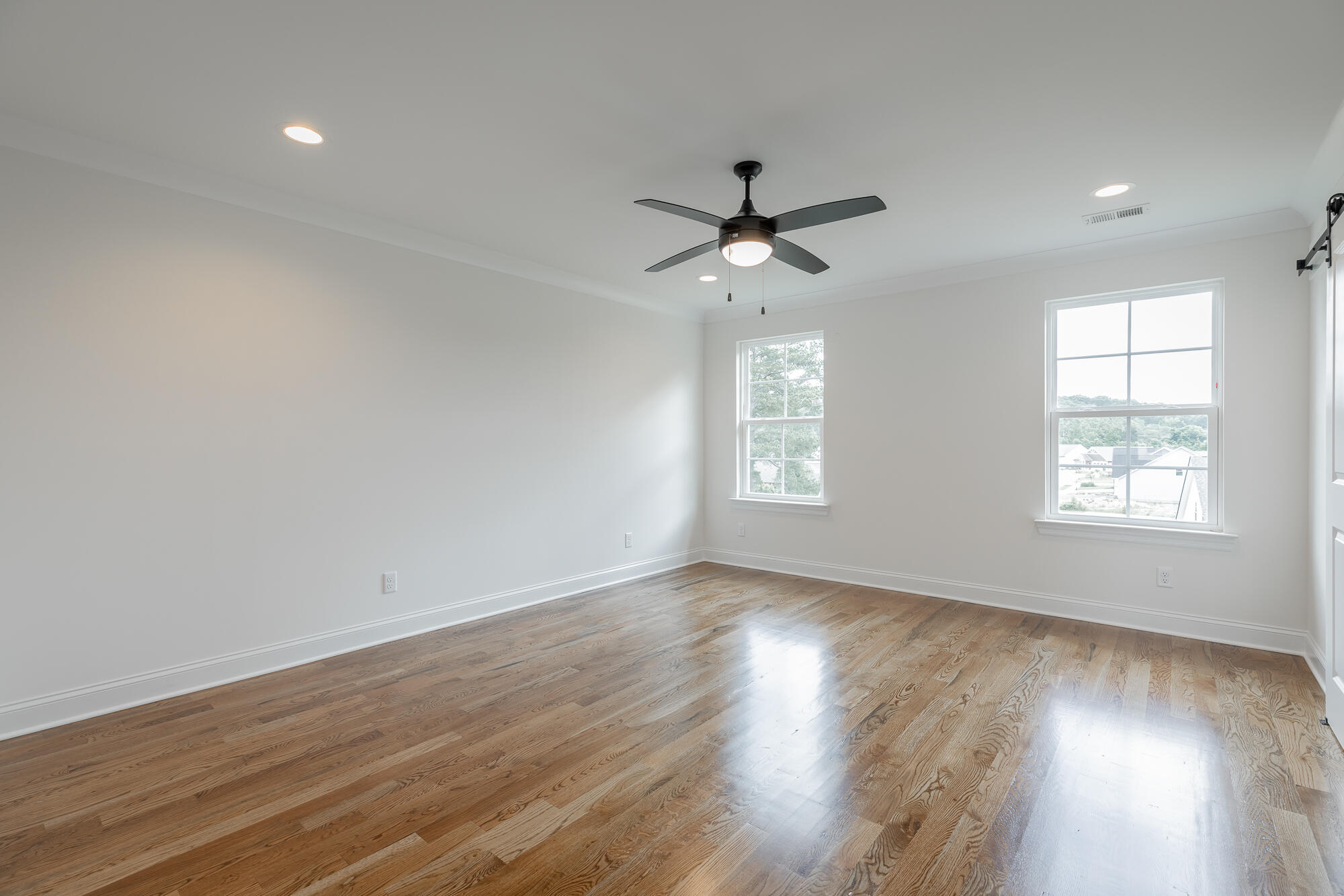 5008 Swan Road Chattanooga, TN 37416 - Photo 35 of 62 5008 Swan Road HD-37