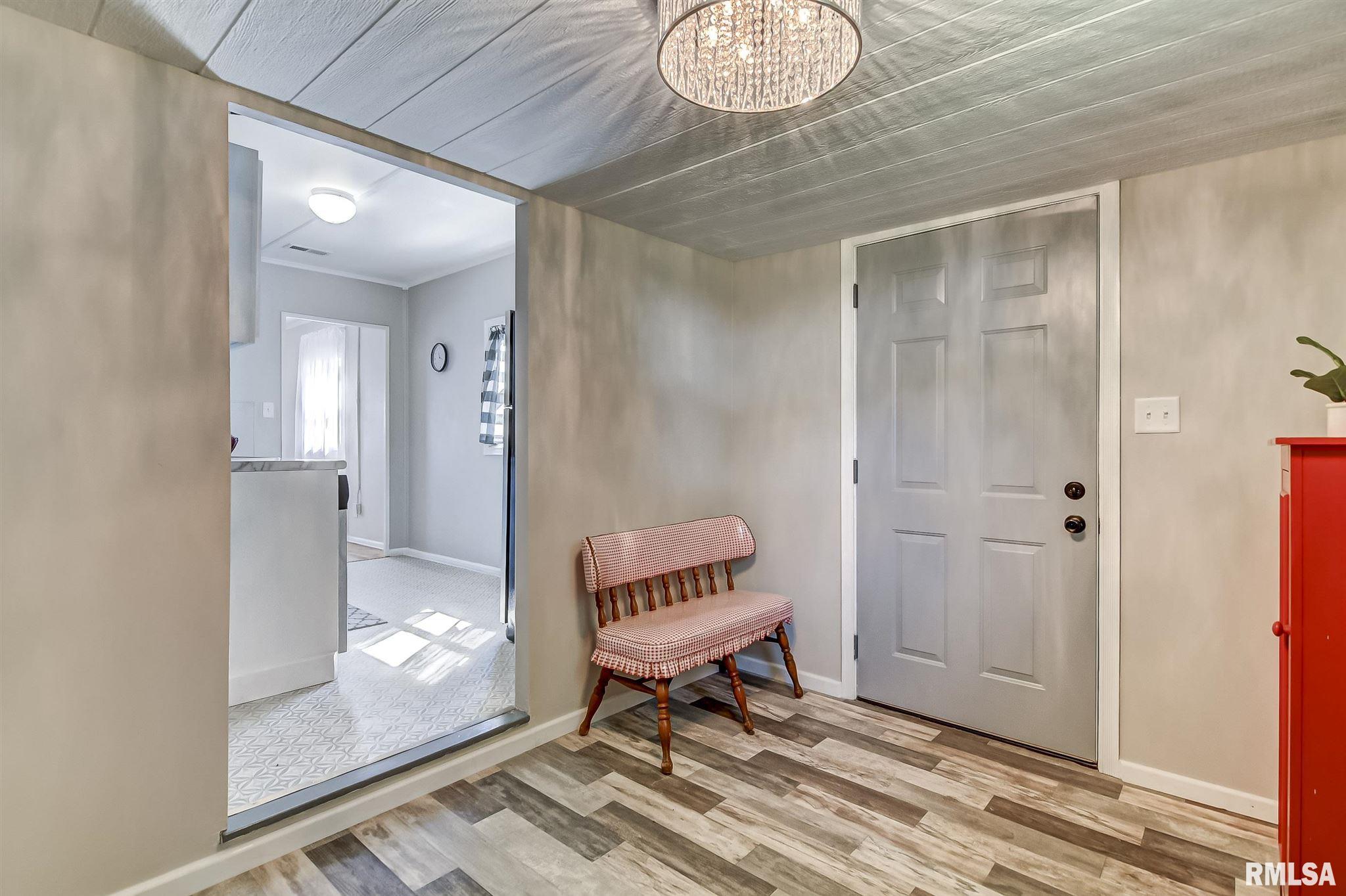 145 North English Avenue Springfield, IL 62702 - Photo 12 of 29 Gallery Image 12