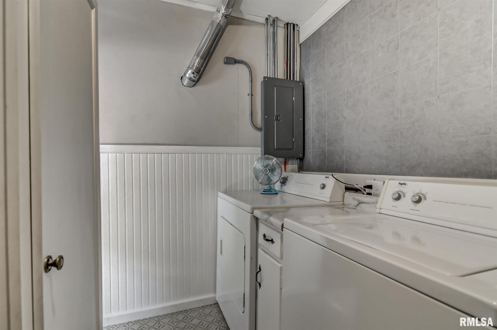 145 North English Avenue Springfield, IL 62702 - Photo 21 of 29 Gallery Image 21