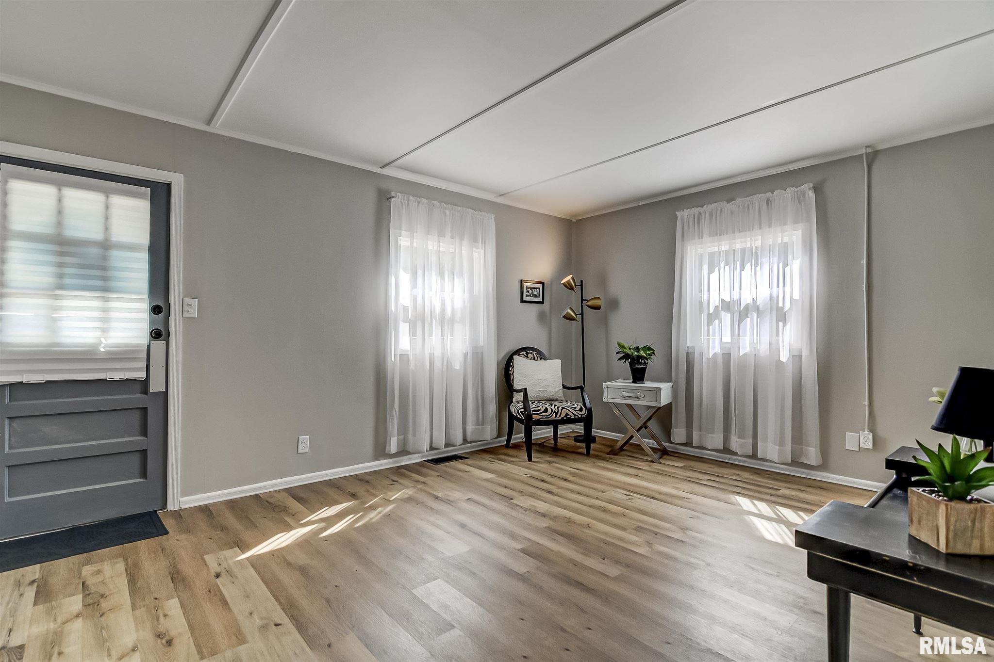145 North English Avenue Springfield, IL 62702 - Photo 6 of 29 Gallery Image 6