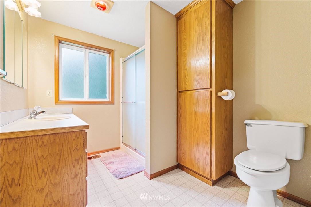 30717 Webster Road East Eatonville, WA 98328 - Photo 23 of 37 Gallery Image 23
