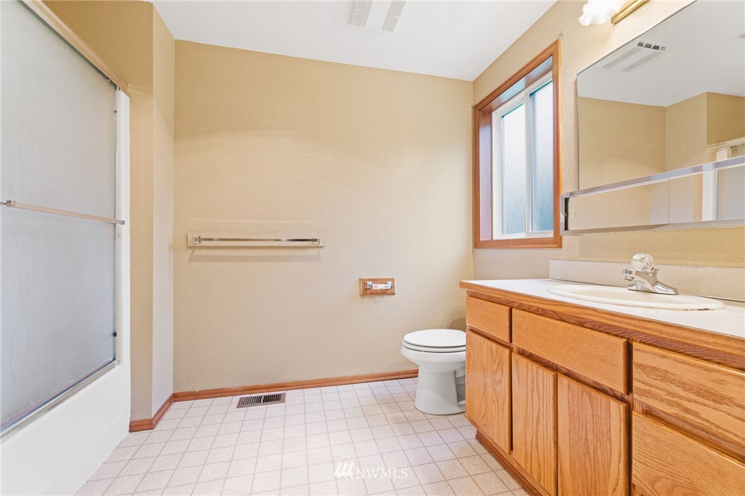 30717 Webster Road East Eatonville, WA 98328 - Photo 26 of 37 Gallery Image 26