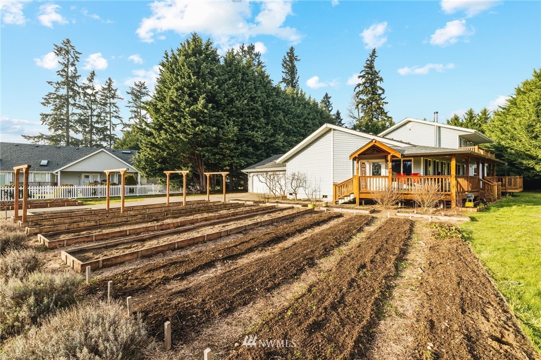 30717 Webster Road East Eatonville, WA 98328 - Photo 35 of 37 Gallery Image 35
