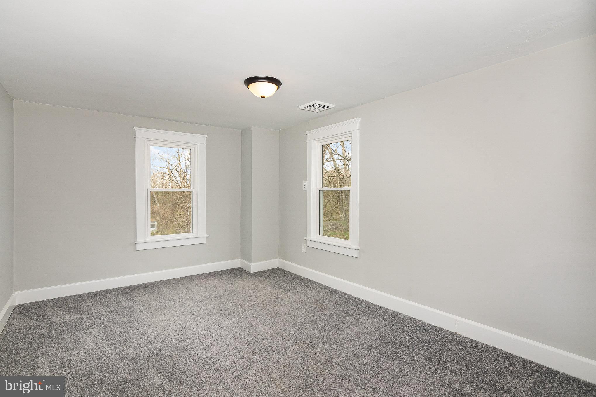 5495 Lehman Road Spring Grove, PA 17362 - Photo 18 of 34 an empty room with a window