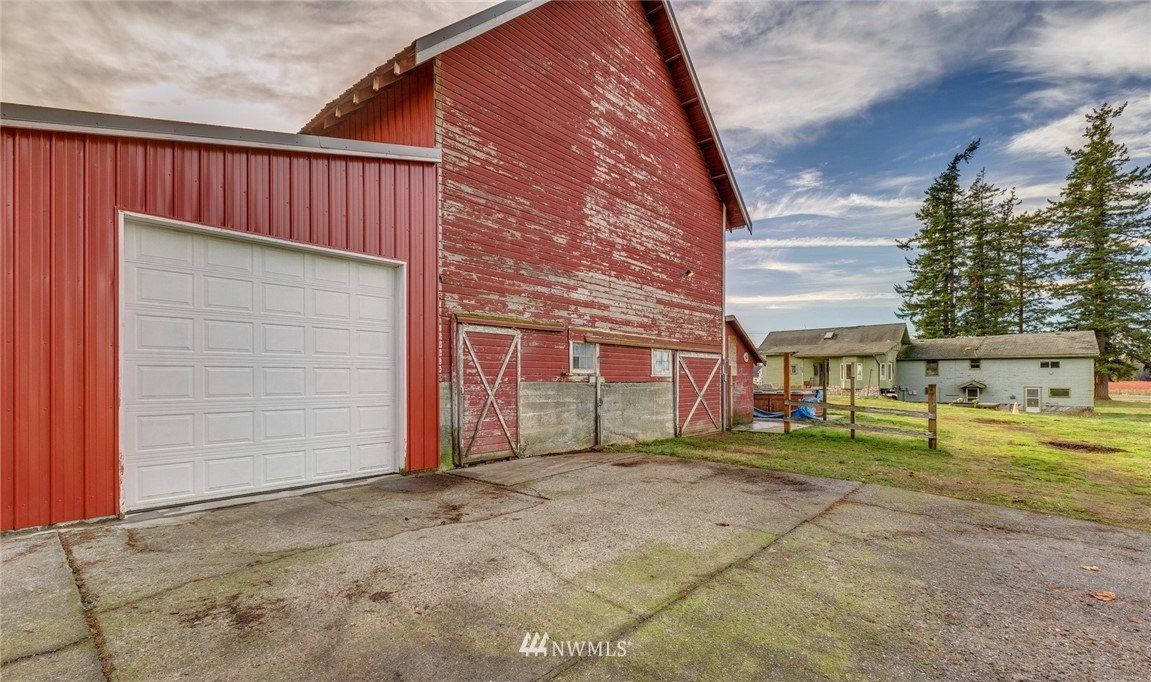 120 Beard Road Lynden, WA 98264 - Photo 4 of 25 Gallery Image 4