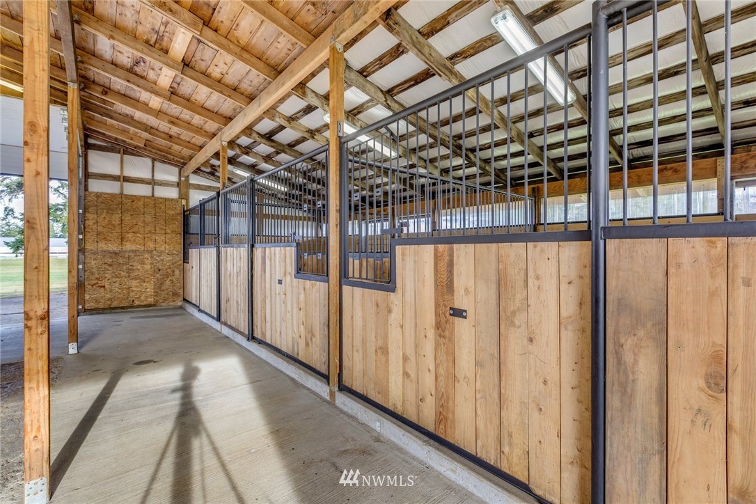 120 Beard Road Lynden, WA 98264 - Photo 7 of 25 Gallery Image 7