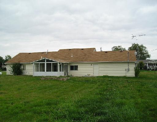 1138 Victory Road Springfield, OH 45504 - Photo 2 of 2