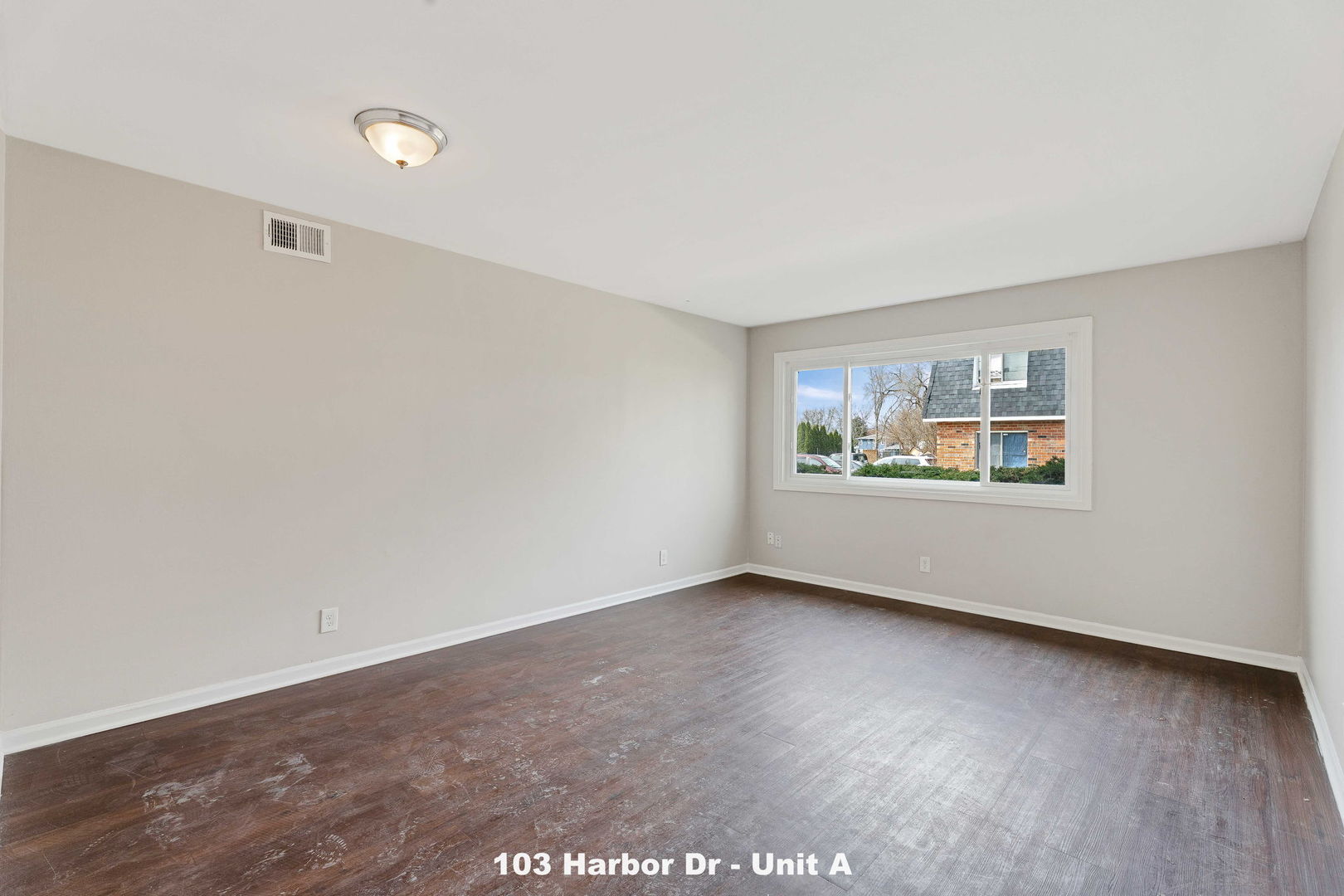 103 Harbor Drive, Unit C Oswego, IL 60543 - Photo 3 of 15