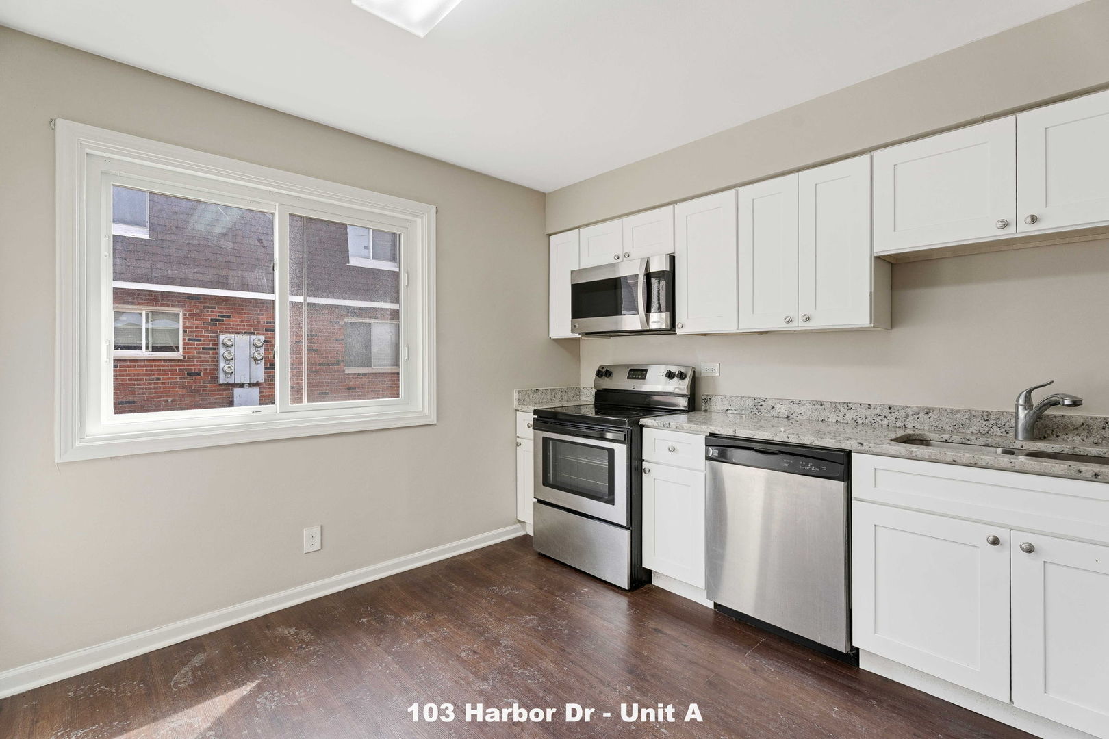 103 Harbor Drive, Unit C Oswego, IL 60543 - Photo 6 of 15