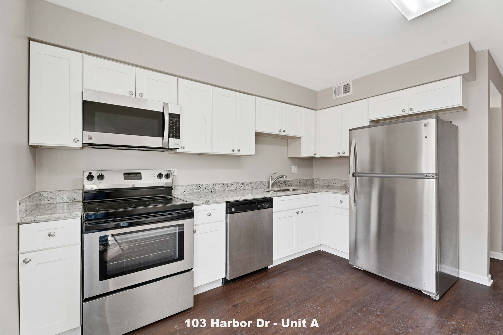 103 Harbor Drive, Unit C Oswego, IL 60543 - Photo 7 of 15