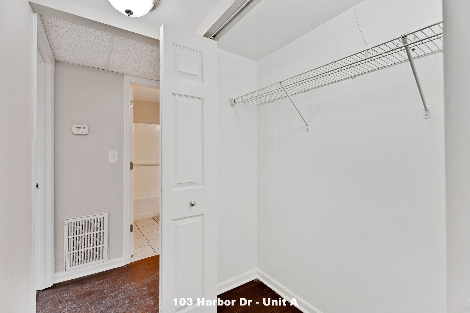 103 Harbor Drive, Unit C Oswego, IL 60543 - Photo 8 of 15