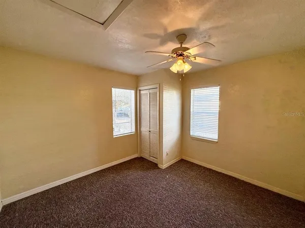 $1,700 | 524 East Lime Street, Tarpon Springs, FL 34689