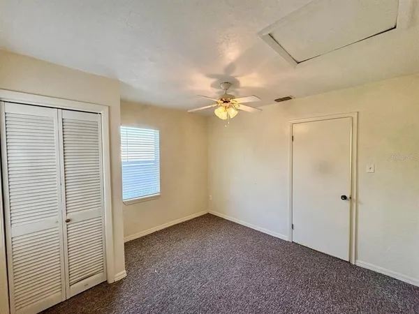 $1,700 | 524 East Lime Street, Tarpon Springs, FL 34689