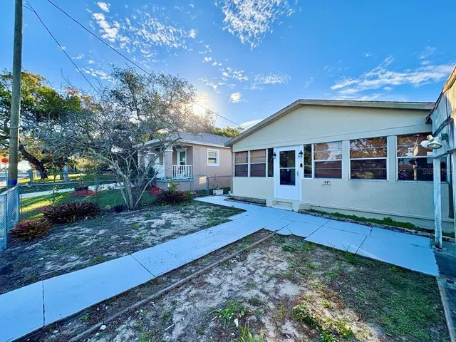 $1,875 | 524 East Lime Street, Tarpon Springs, FL 34689