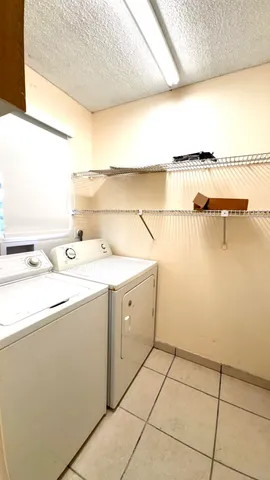 $2,000 | 2100 Springdale Boulevard, Unit 202, Palm Springs, FL 33461