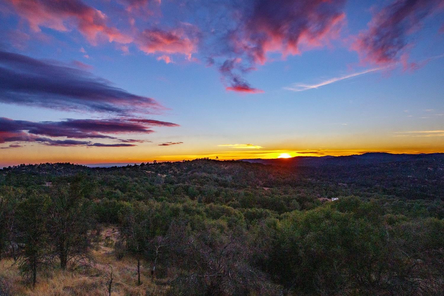 1 Hidden Valley Road Mariposa, CA 95338 - Photo 1 of 26 Gallery Image 1