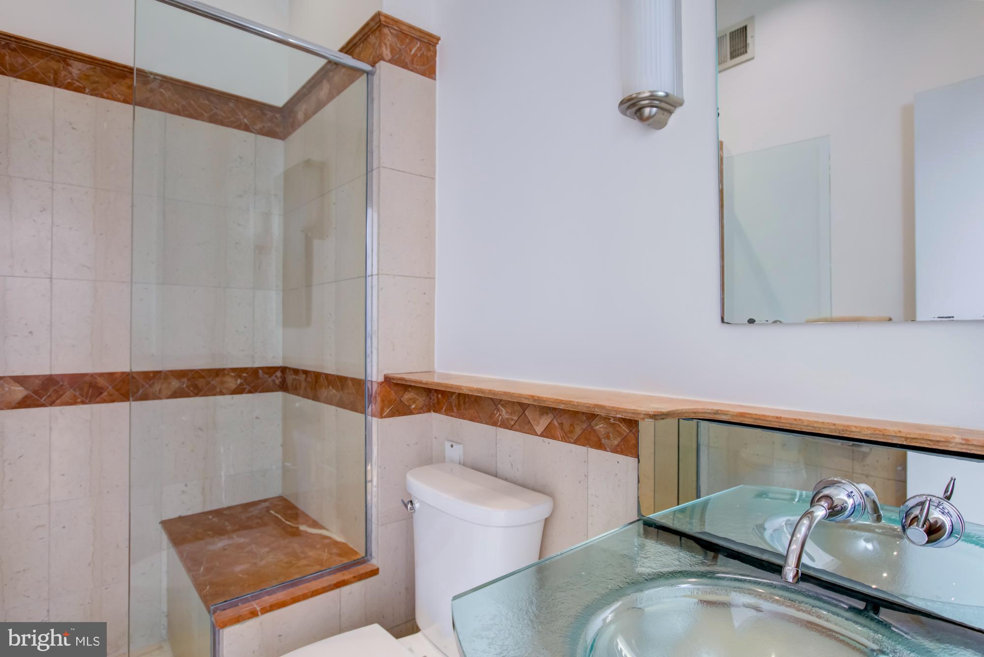 632 C Street Northeast Washington, DC 20002 - Photo 17 of 34 a view of a hallway with couch