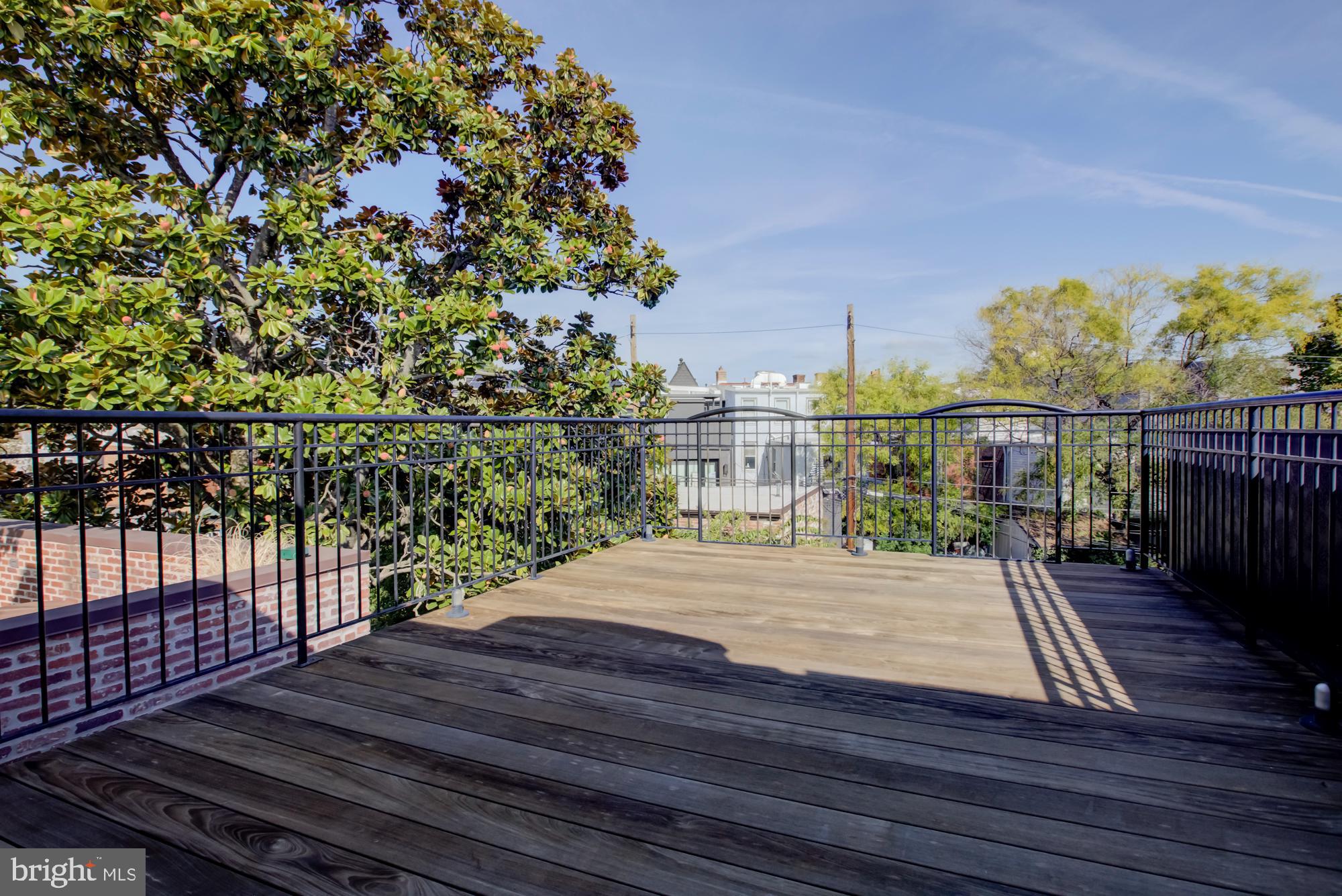 632 C Street Northeast Washington, DC 20002 - Photo 29 of 34 a view of a backyard with wooden floor