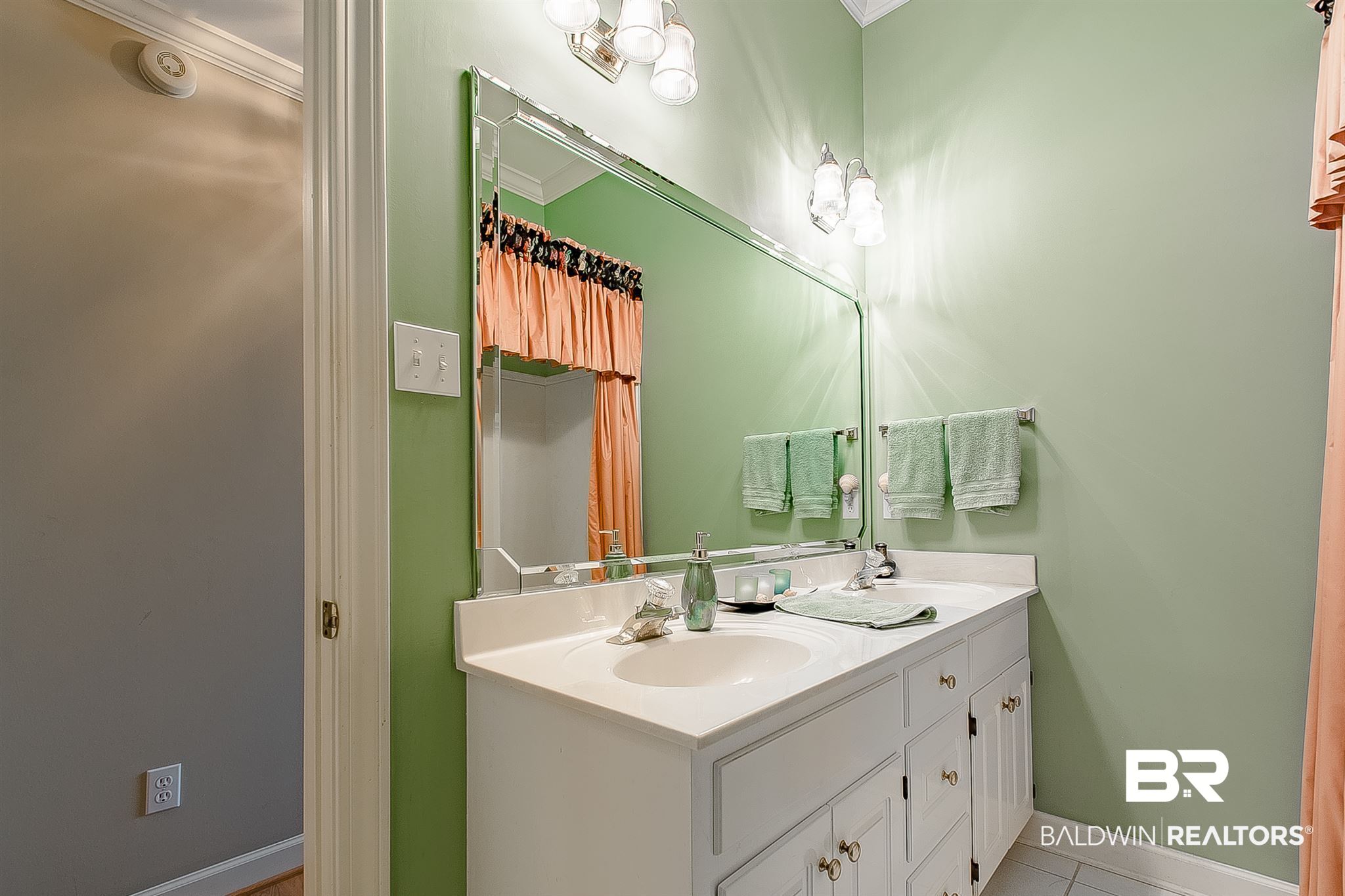 9125 Pine Run Daphne, AL 36527 - Photo 32 of 50 Hall Bath