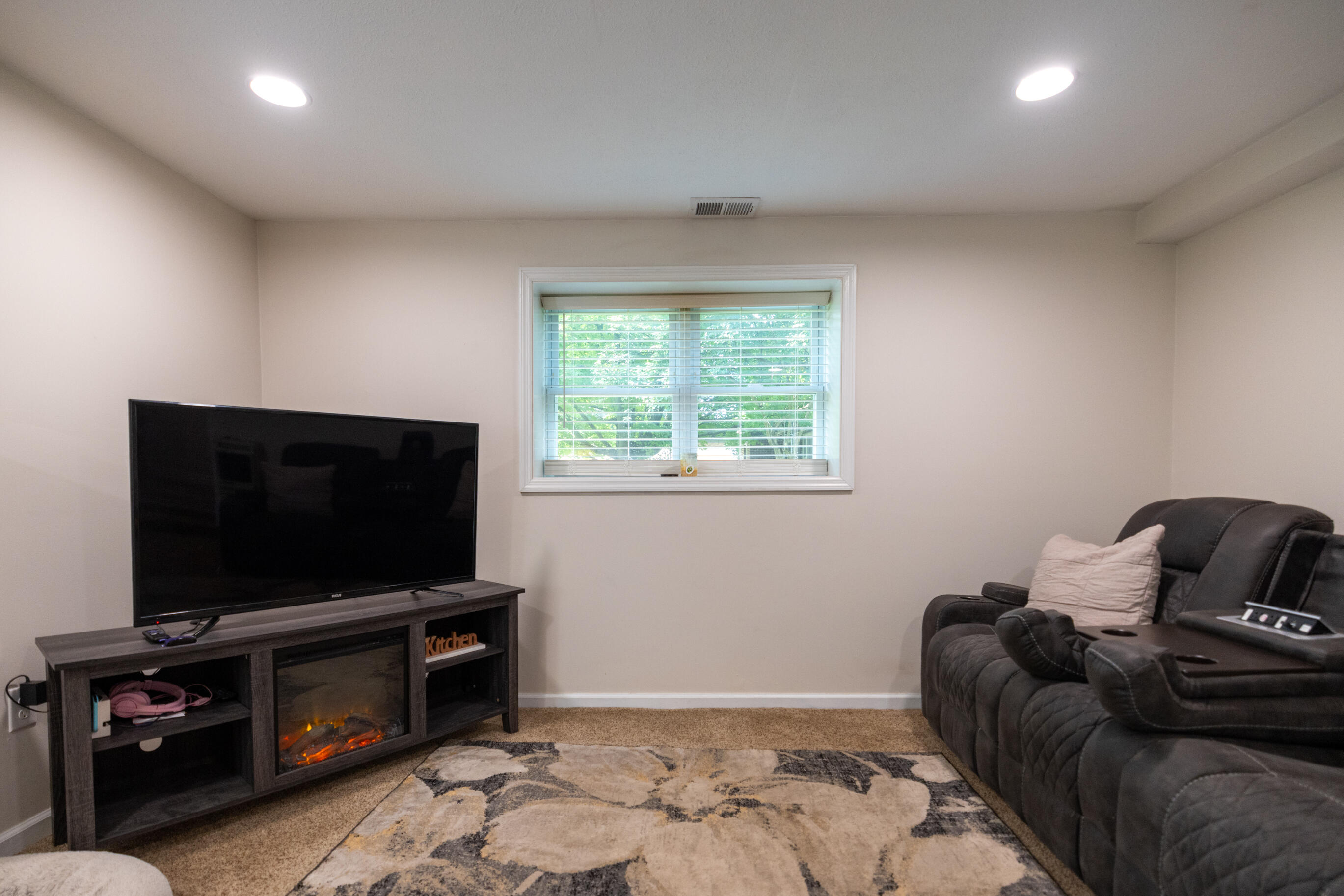 336 South Tecumseh Road Springfield, OH 45506 - Photo 15 of 42