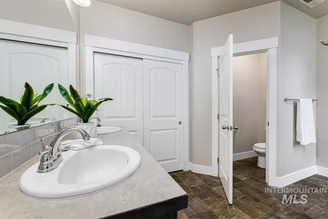 $2,550 | 3902 North Rotaldo Avenue, Meridian, ID 83646