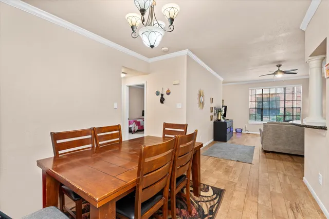 $199,900 | 2255 Braeswood Park Drive, Unit 265, Houston, TX 77030