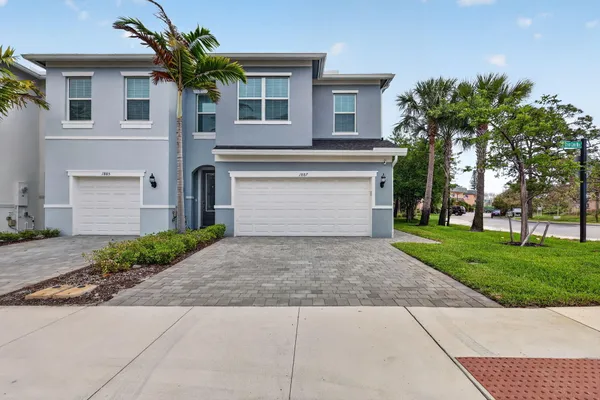 $525,000 | 1887 Southeast Ocean Cove Way, Stuart, FL 34996