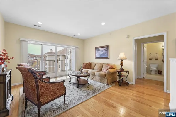 $408,000 | 7408 Warrens Way, Unit DEEDED GARAGE &, Wanaque, NJ 07465