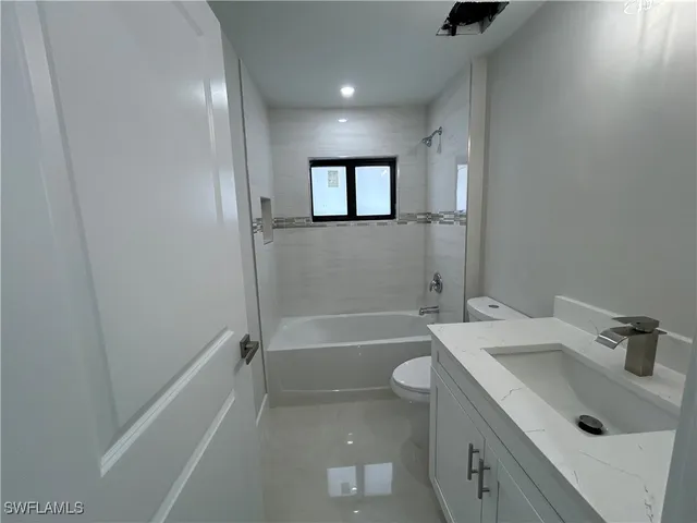 $478,900 | 405-407 Chalet Avenue South, Lehigh Acres, FL 33974