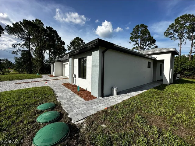 $478,900 | 405-407 Chalet Avenue South, Lehigh Acres, FL 33974