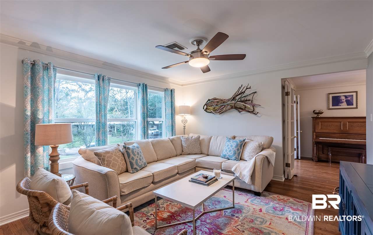 455 Liberty Street Fairhope, AL 36532 - Photo 4 of 40