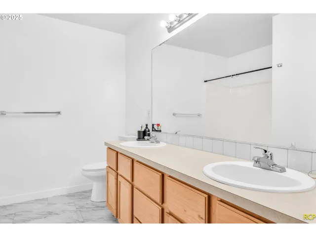 $484,900 | 15469 Southwest Bygones Court, Beaverton, OR 97007