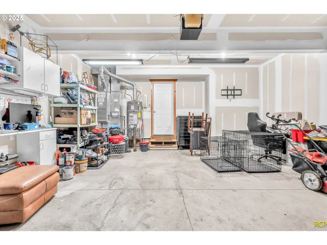 $484,900 | 15469 Southwest Bygones Court, Beaverton, OR 97007