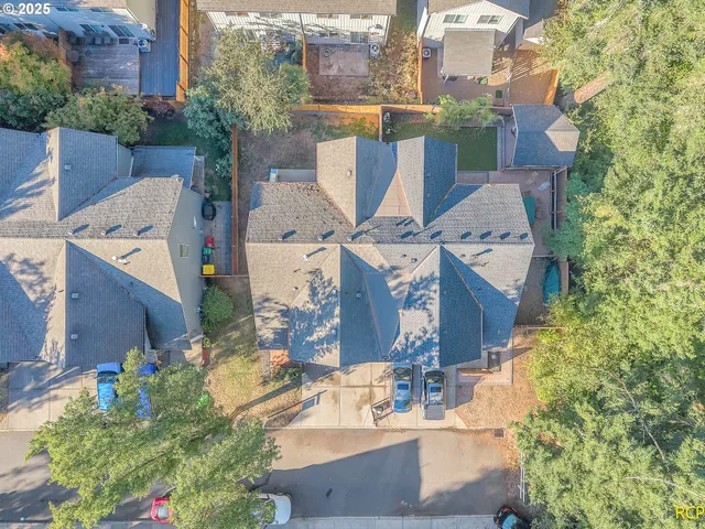 $484,900 | 15469 Southwest Bygones Court, Beaverton, OR 97007