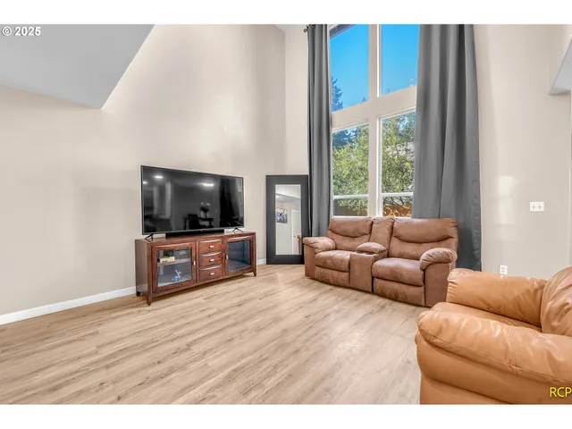 $484,900 | 15469 Southwest Bygones Court, Beaverton, OR 97007