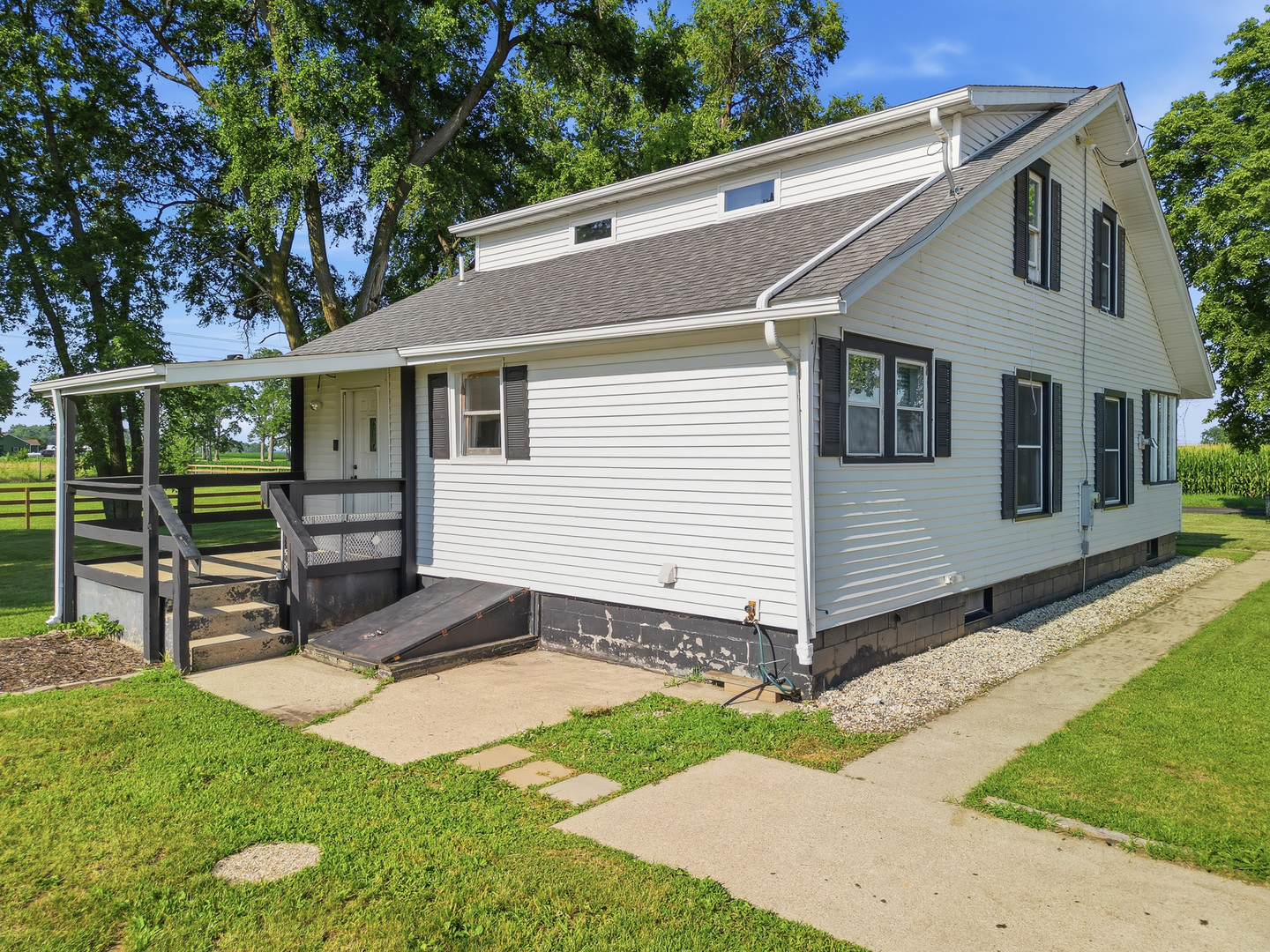 7630 Ridge Road Rock Falls, IL 61071 - Photo 6 of 41