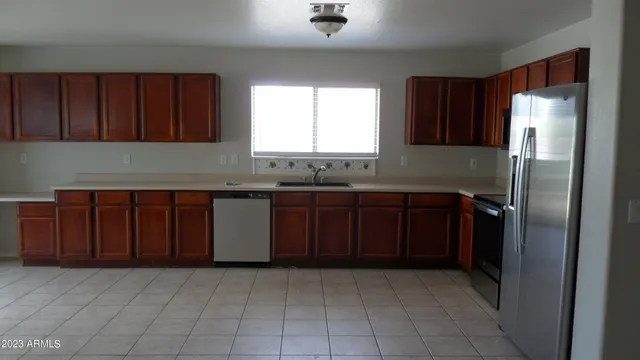 $3,000 | 9304 West Coolidge Street, Phoenix, AZ 85037