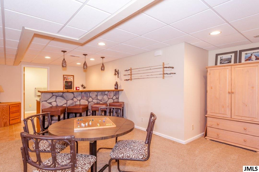 1636 South Parma Road Parma, MI 49269 - Photo 3 of 36 Wet Bar