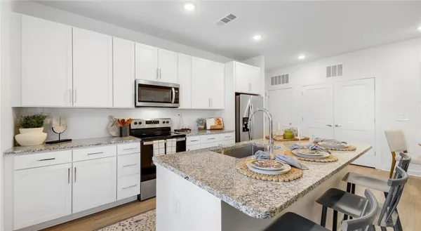 $1,789 | 1010 Rosefinch Landing, Unit 6404, Hoschton, GA 30548